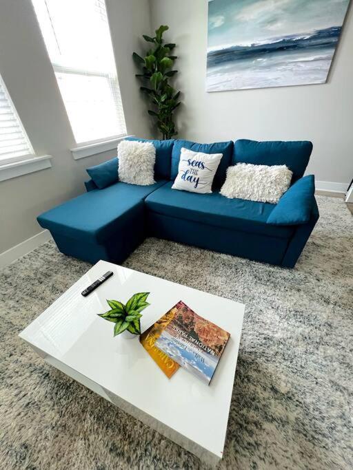 Brand New Build 10 Min- Uptown Villa Charlotte Eksteriør billede