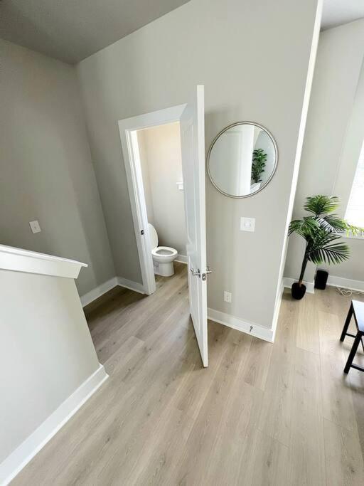 Brand New Build 10 Min- Uptown Villa Charlotte Eksteriør billede